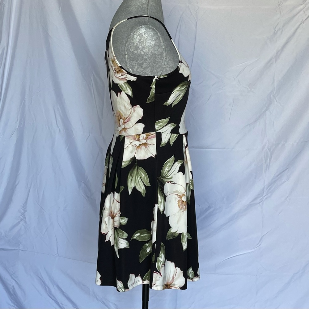 MONTEAU SLEEVELESS RACER BACK FLORAL DRESS - Picture 5 of 15